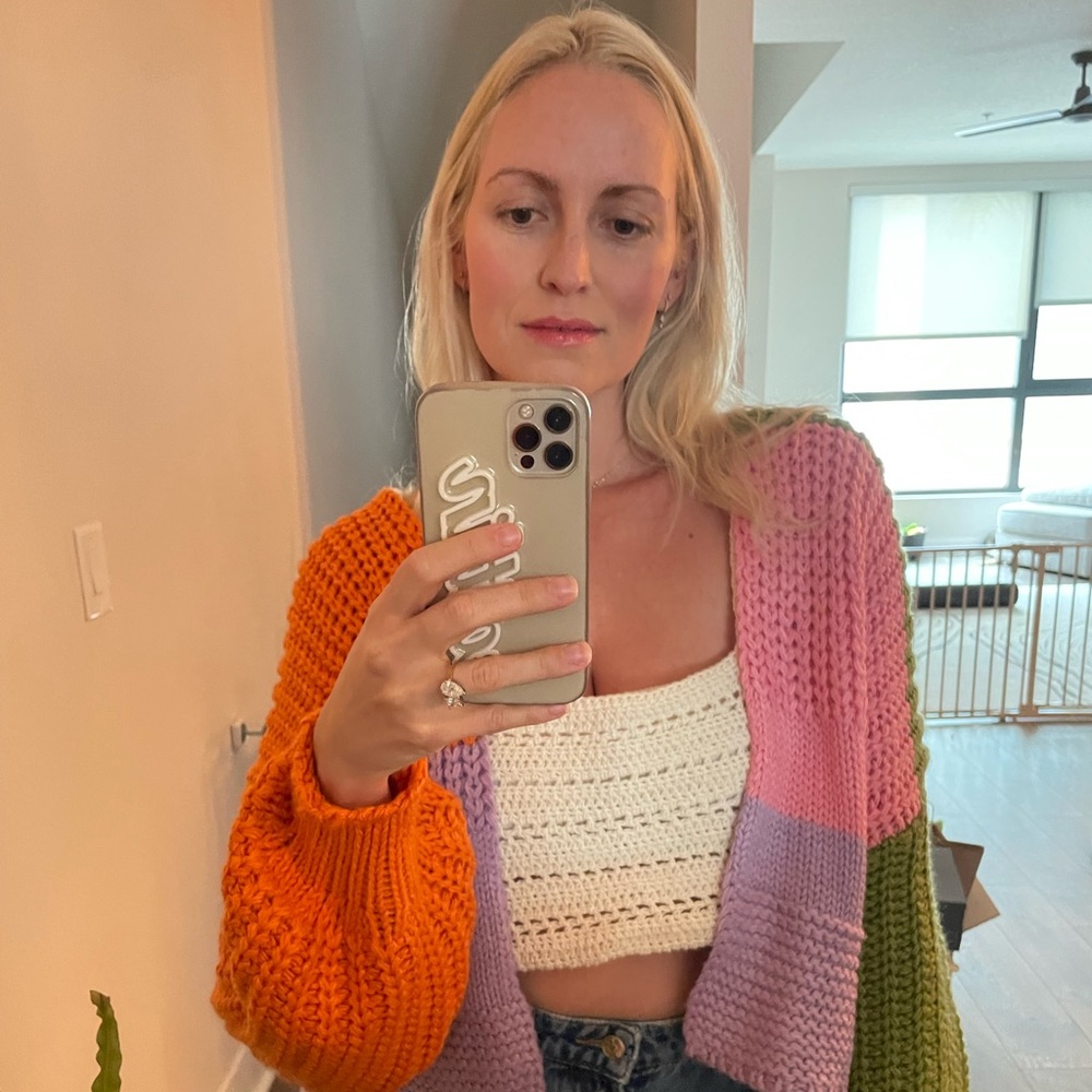 Meet your Posher, Caitlin